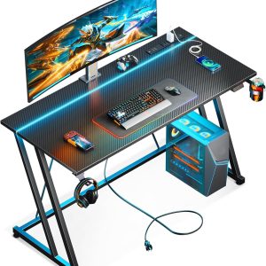 GAMING DESK